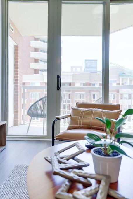 Bright Apartment Walk To Ballston Metro أرلنغتون المظهر الخارجي الصورة