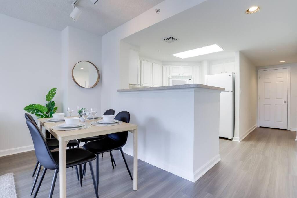 Bright Apartment Walk To Ballston Metro أرلنغتون المظهر الخارجي الصورة
