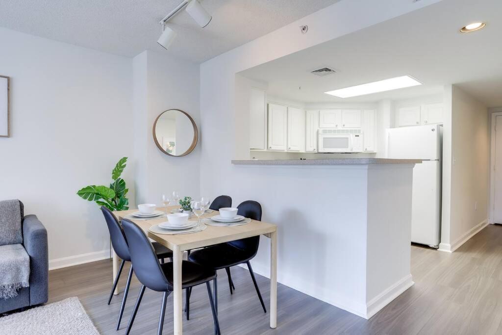 Bright Apartment Walk To Ballston Metro أرلنغتون المظهر الخارجي الصورة