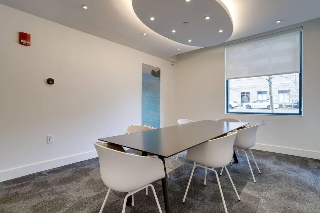 Bright Apartment Walk To Ballston Metro أرلنغتون المظهر الخارجي الصورة